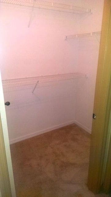 Building Photo - 10276 Fox Trail Rd S