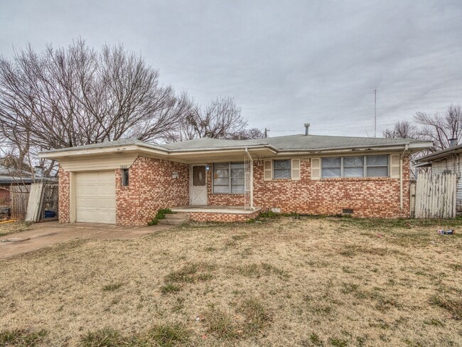 Building Photo - 5004 S Broadway Ave