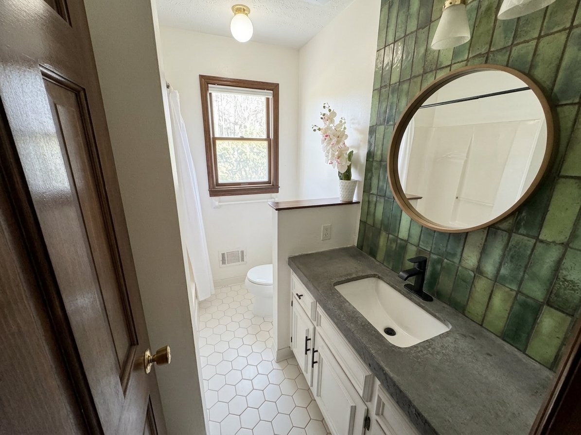 Building Photo - 5545 Little Bear Dr