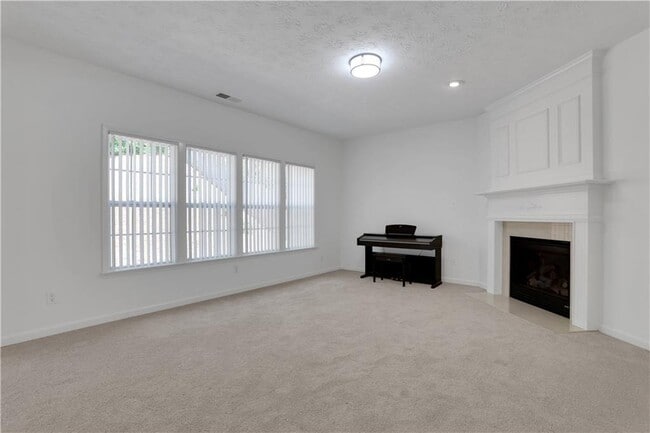 Building Photo - 3208 Juniper Dr