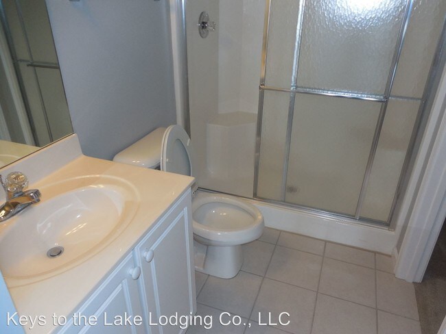 Building Photo - 142 Palisades Dr