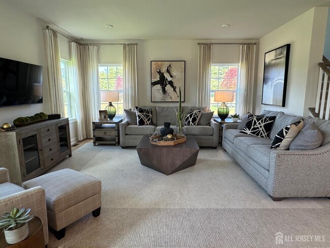 Building Photo - 2 Drake Ct