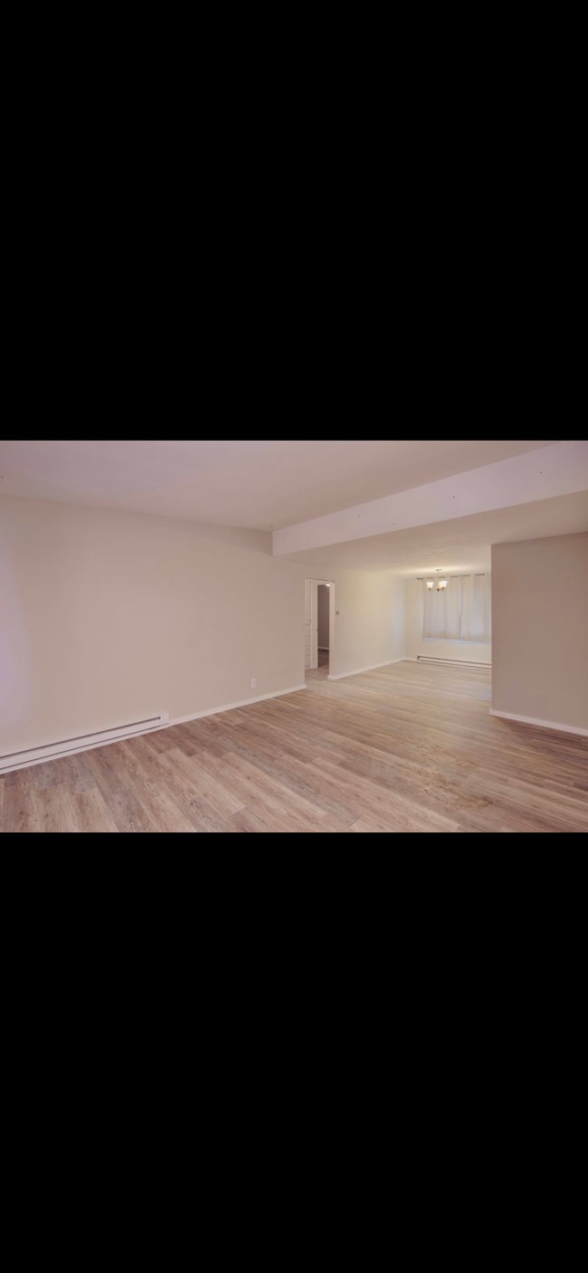 Building Photo - 9721 E Maringo Dr