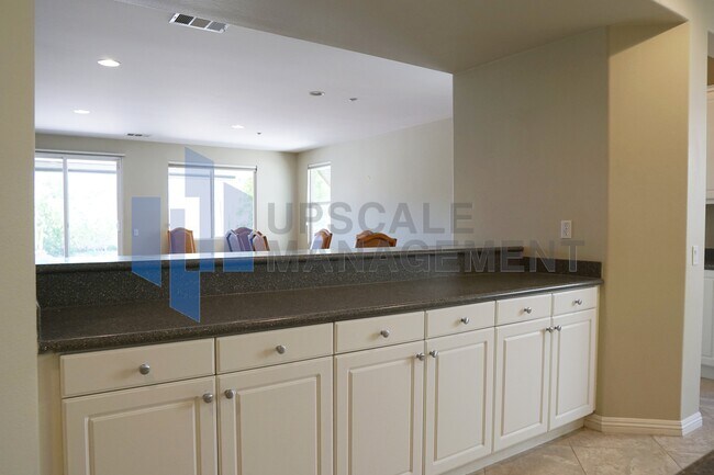 Building Photo - 2029 Savanna Way
