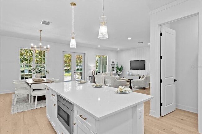 Building Photo - 440 GILMAN Pl