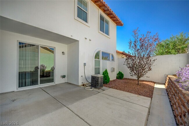 Building Photo - 8738 Villa Jeremiah Ln