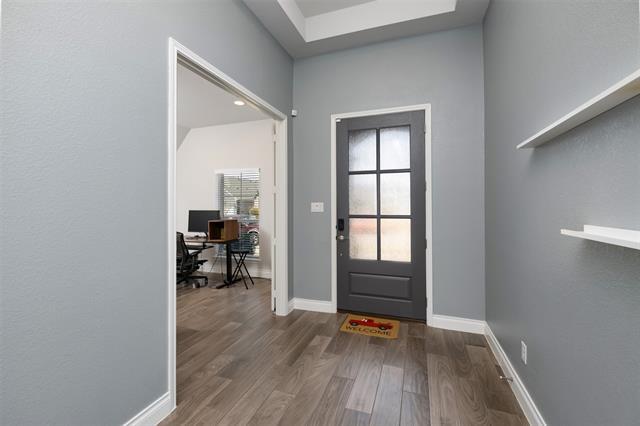 Building Photo - 2421 Stella Ln