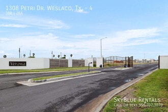 Building Photo - 1308 Petri Dr