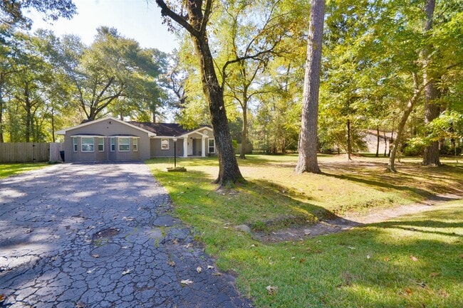 Building Photo - 1420 Sweet Gum Ln
