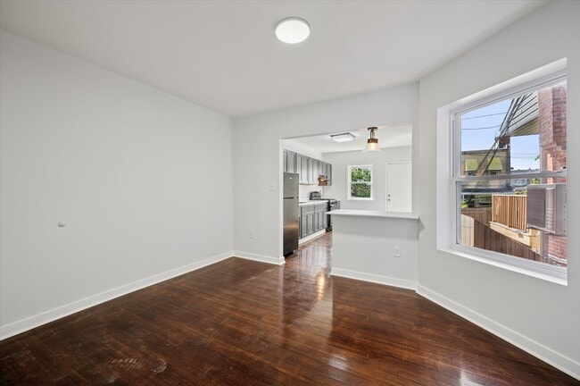 Building Photo - 5318 Kershaw St