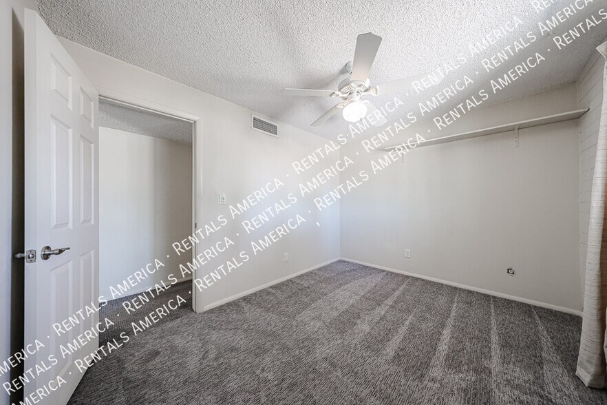 Building Photo - 7901 E Kimsey Ln