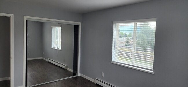 Building Photo - 36 Hunters Way