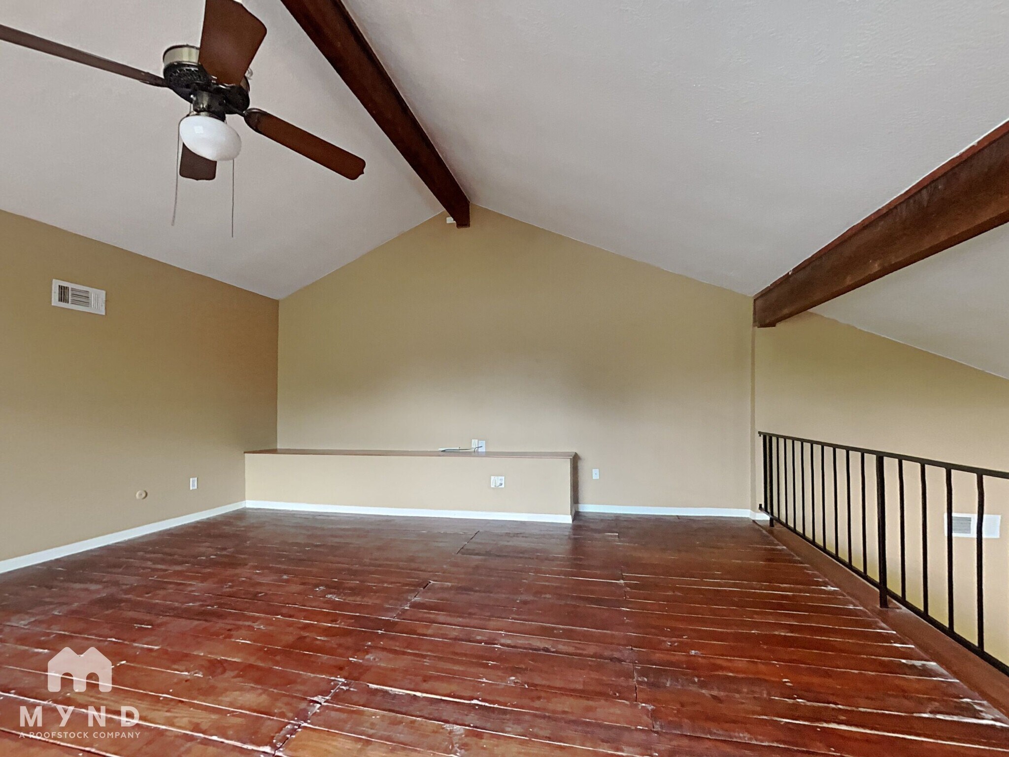 Building Photo - 2103 Woodland Springs St