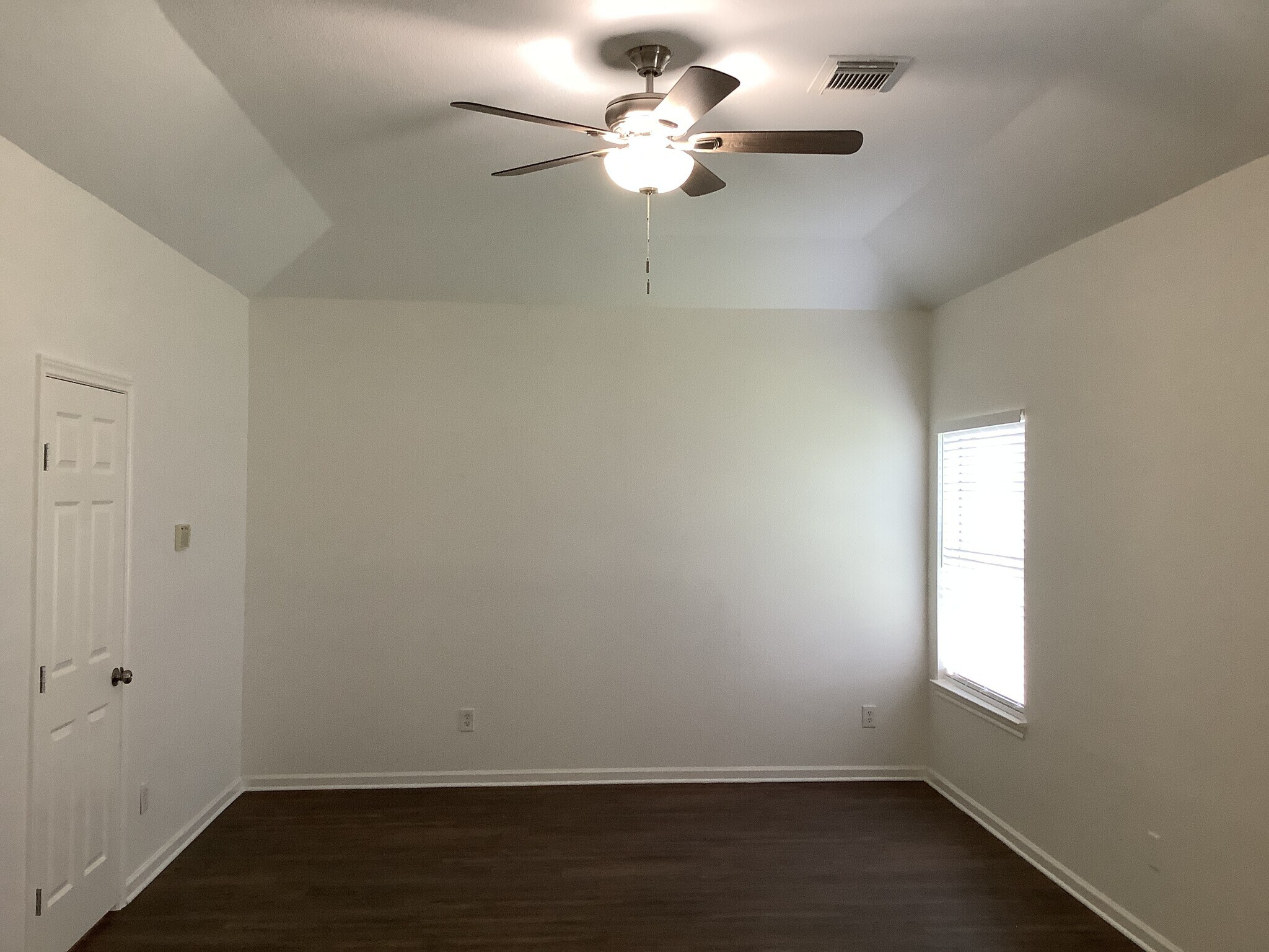 Building Photo - 1601 Oak Pl Ct