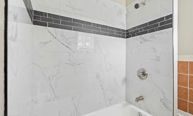 Building Photo - 163 N Wolfe St