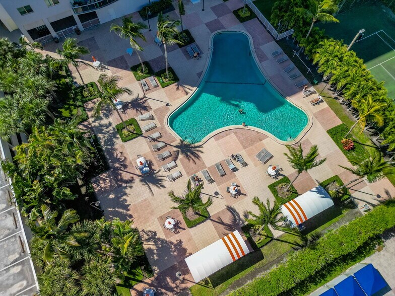 Building Photo - 19380 Collins Ave