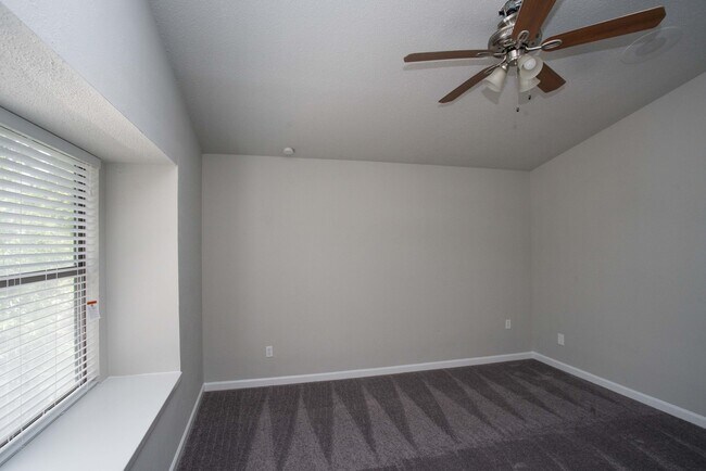Building Photo - 5401 Loadstone Cove