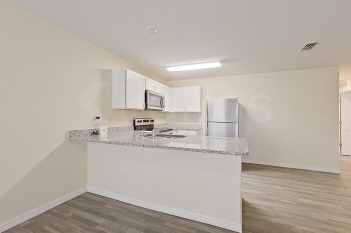 Building Photo - 27008 Anthony Ave