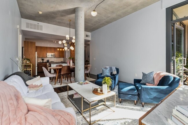 Building Photo - Modern Chic 2 bedroom at M2i