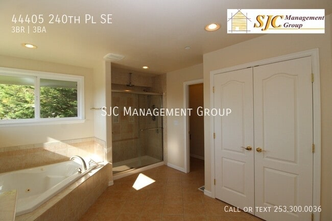 Building Photo - 44405 240th Pl SE