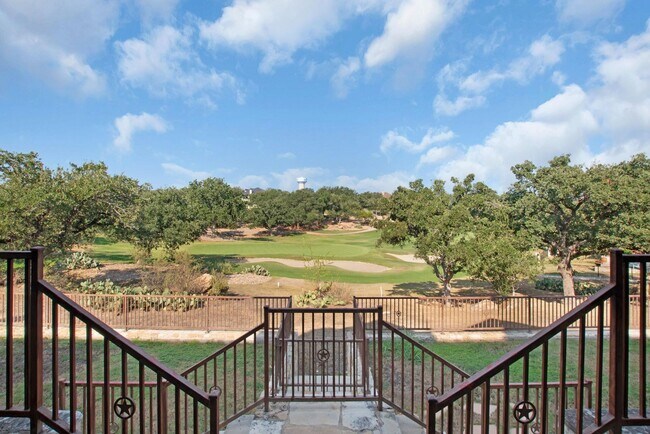 Building Photo - 101 Up There