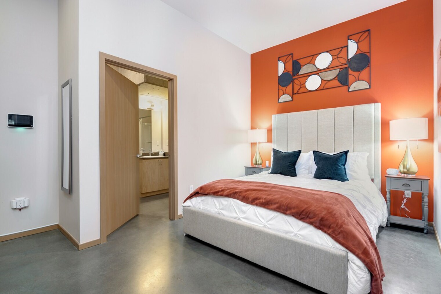 Building Photo - 1710 S McClellan St