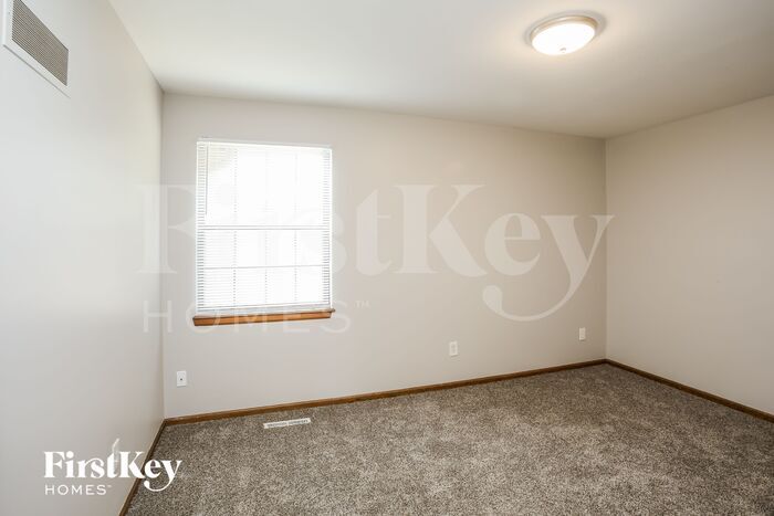 Building Photo - 16829 E 41 St S