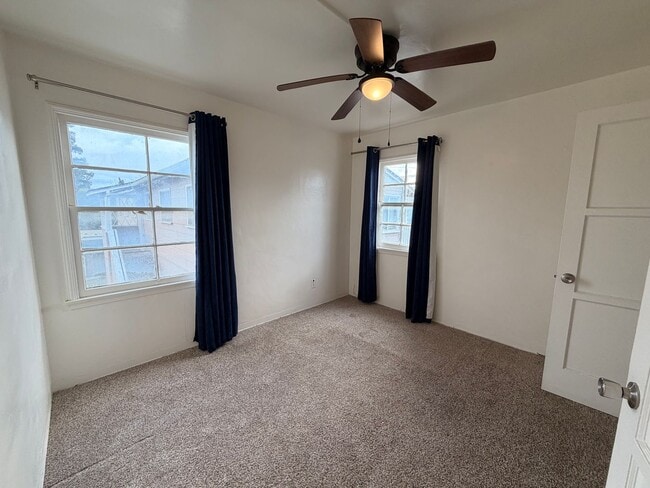 Building Photo - 514 N Elizabeth St