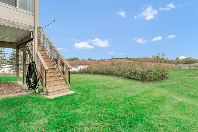 Building Photo - 2660 Harnish Dr