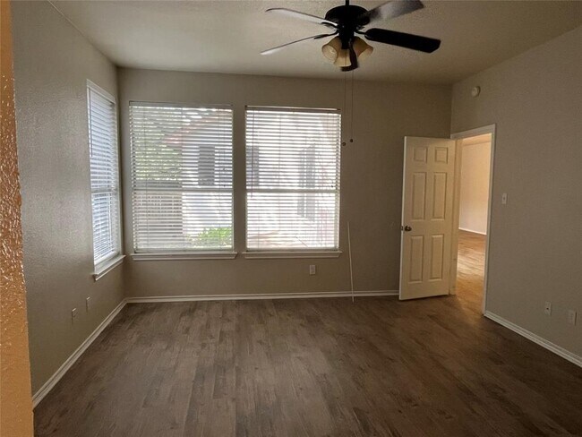 Building Photo - 813 Black Locust Drive West