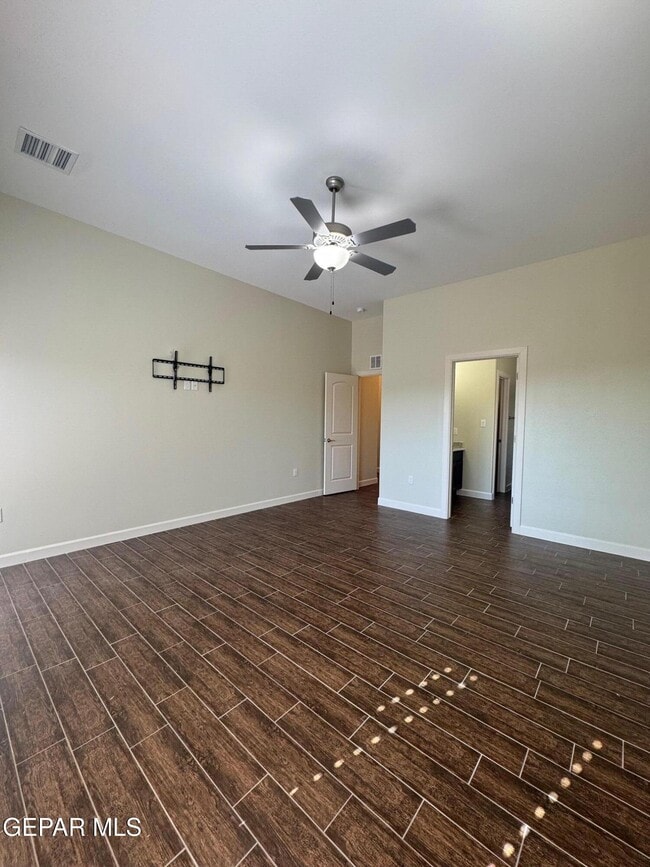 Building Photo - 7726 Enchanted Ridge Dr