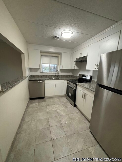 Building Photo - 51 Hill Rd