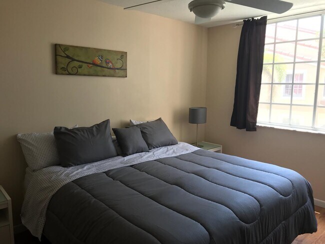 Building Photo - 1739 Village Blvd