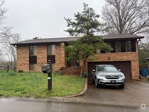 Building Photo - 4 Bedroom, 3 Bath Rental Home
