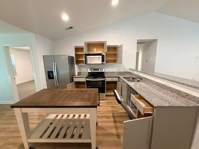 Building Photo - 2177 Stillpointe Dr