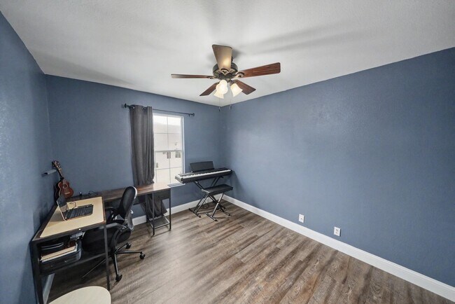 Building Photo - Beautifully Updated Home with Game Room in Villas of Westcreek - Realtor Commission: $500