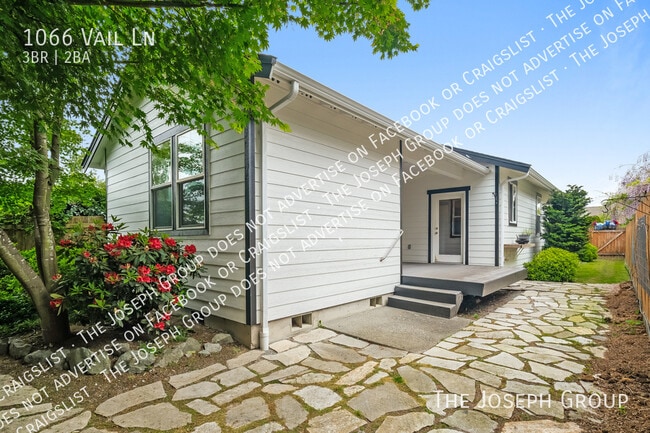 Building Photo - 1066 Vail Ln