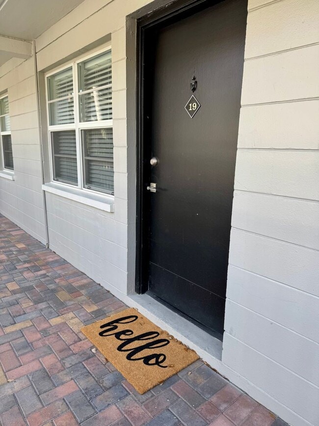 Building Photo - Bayshore Condo