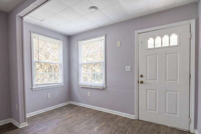 Building Photo - 431 Bussey Ave