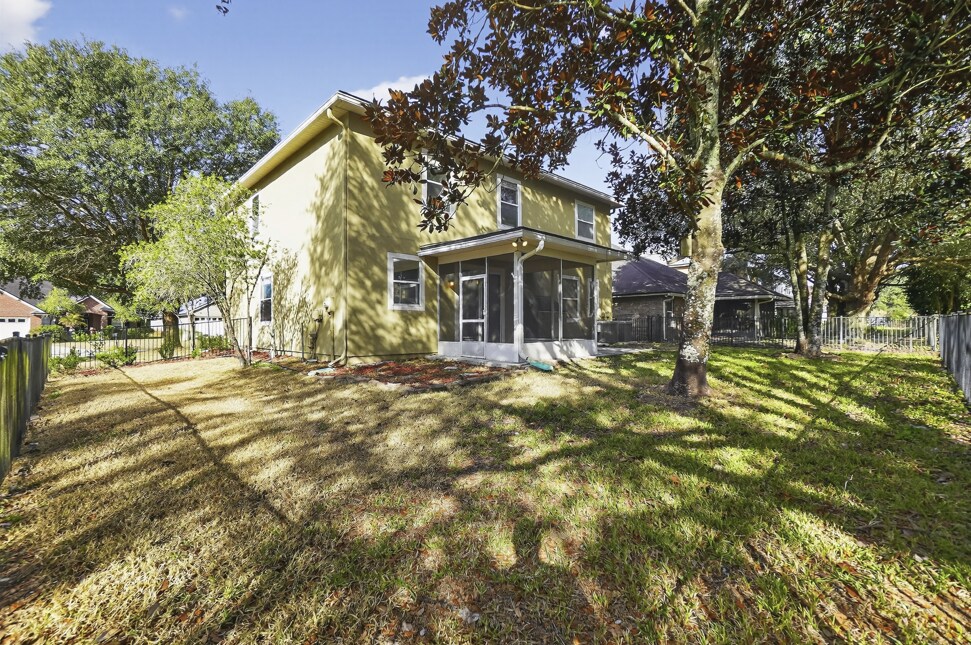 Building Photo - 1601 Majestic View Ln