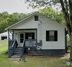 Building Photo - 1417 Essex Ave