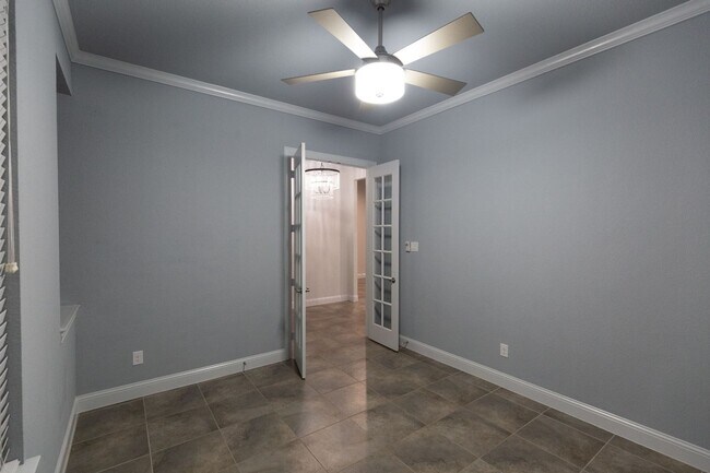 Building Photo - Majestic in Midlothian