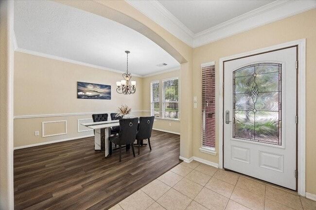 Building Photo - 1618 Autumn Springs Dr