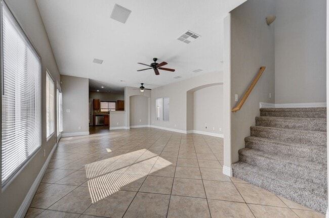 Building Photo - NORTHWEST - 2 STORY HOME - 89149