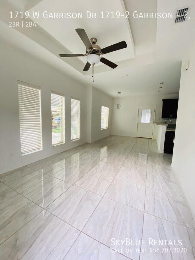 Building Photo - 1719 W Garrison Dr