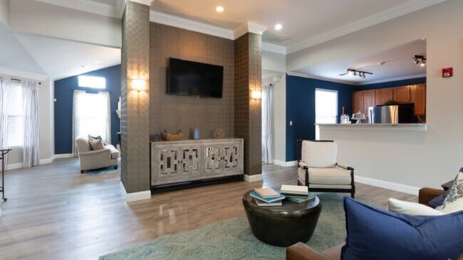 Building Photo - 1761 E Waterford Ct