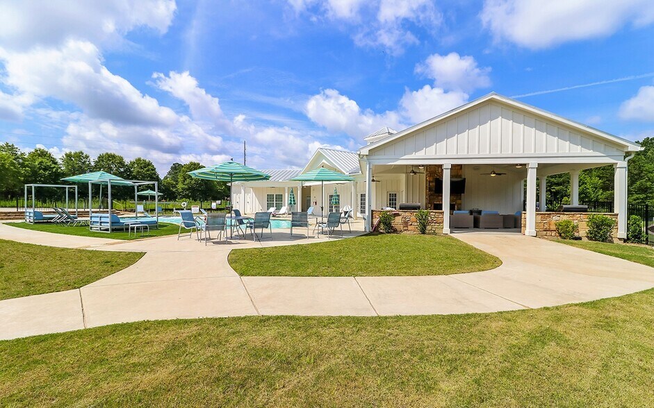 Building Photo - 87 Hidden Oak Dr