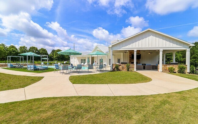 Building Photo - 216 Riley Cir