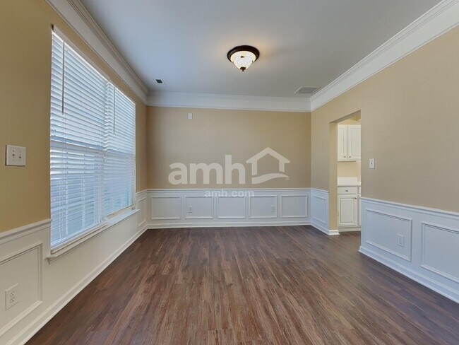 Building Photo - 1432 Cantwell Ct