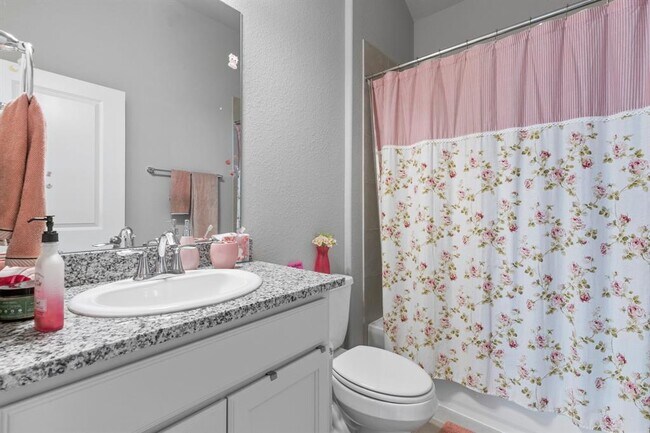 Building Photo - 2311 Pale Star Dr